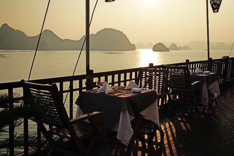 Heritage Line Violet Cruise - Halong Bay & Lan Ha Bay Hạ Long Exterior foto